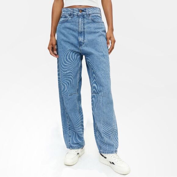 NWT BDG Rih Extreme Baggy Jean Blue Swirl Multi Streetwear Jeans Size 24 | 00 - Picture 4 of 14